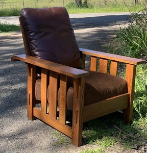 Stickley Brothers Morris Chair with slats to the floor & thru-tenons.